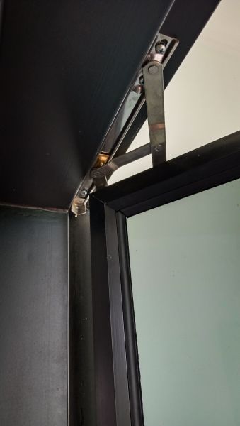 Pivot Window Replacement in Apollo Beach